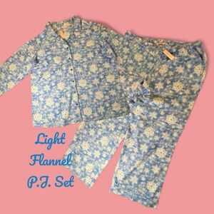 Cacique Light Flannel, Blue & White, “Let it Snow” Women’s Size 18/20 Pajama Set